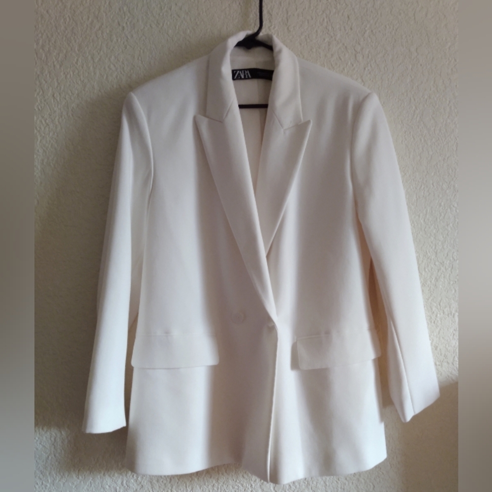 Zara Blazer - Picture 2 of 9